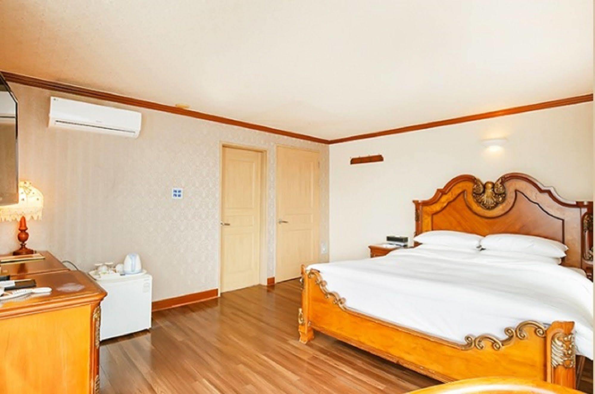 Hotel Castle Beach Busan Exterior foto